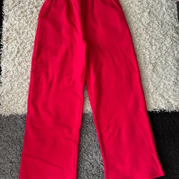 Zenana Outfitters Women's Red Wide Leg sweat pants. - Picture 4 of 4